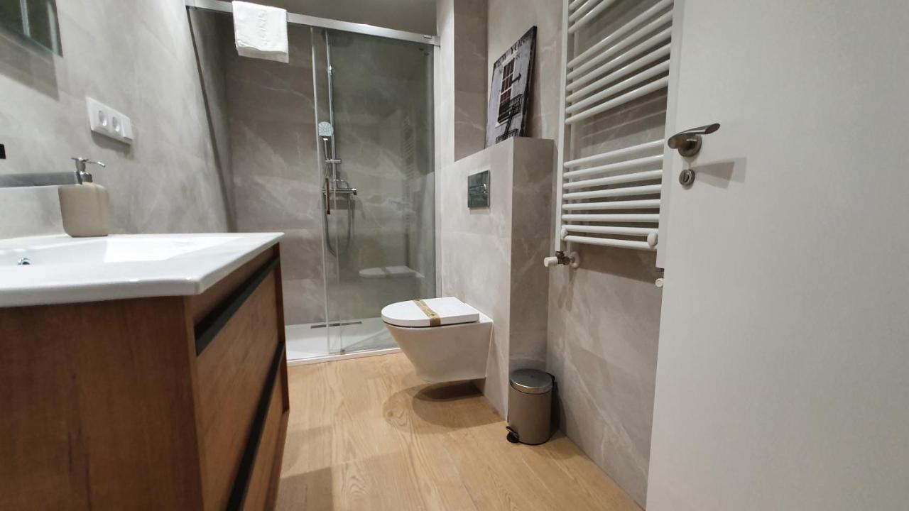 Auditorio Vicele - 2 Hab Y Sofa-Cama - Wifi - Vut-3692-As Oviedo Exterior photo