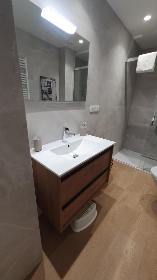 Auditorio Vicele - 2 Hab Y Sofa-Cama - Wifi - Vut-3692-As Oviedo Exterior photo