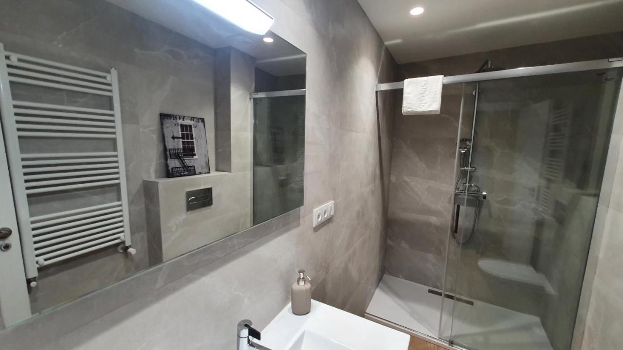 Auditorio Vicele - 2 Hab Y Sofa-Cama - Wifi - Vut-3692-As Oviedo Exterior photo
