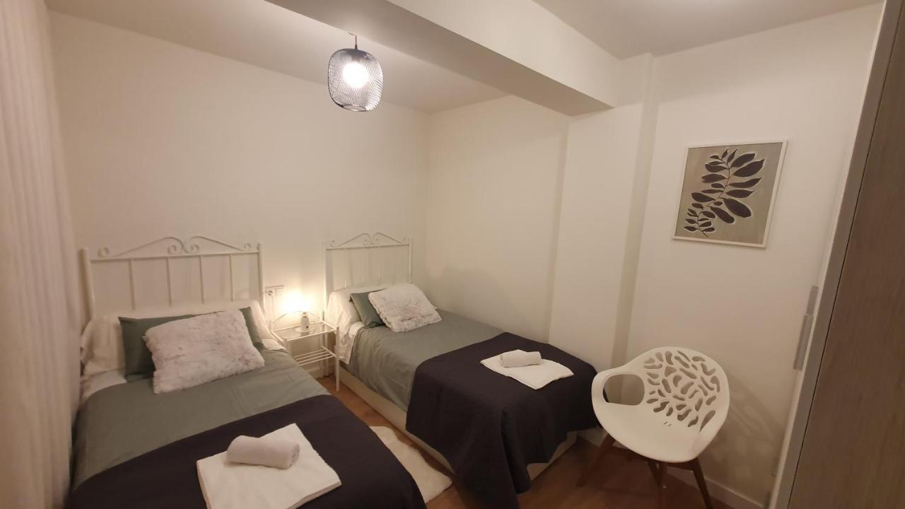 Auditorio Vicele - 2 Hab Y Sofa-Cama - Wifi - Vut-3692-As Oviedo Exterior photo